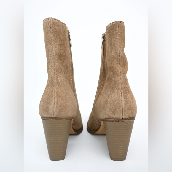 Nine West Distressed Suede Bootie NWOB - Picture 5 of 5